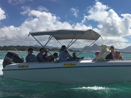 totof tours speed boat mauritius