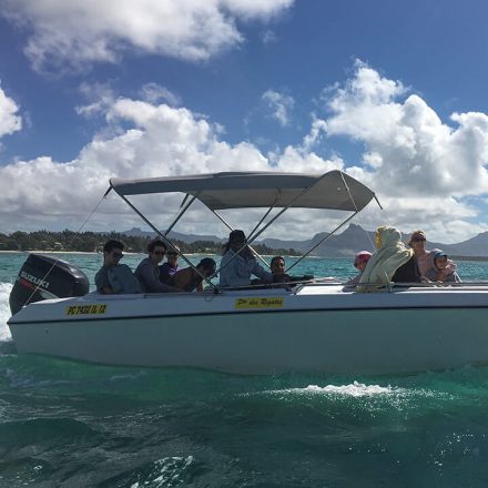 totof tours speed boat mauritius